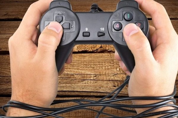 ‘Joysticking-ul’ ucide sportul juvenil